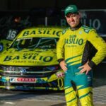 EL CAMPEÓN QUE CAMBIÓ LOS MOTORES POR EL MATE: CARLOS OKULOVICH APUESTA A LLEVAR SU YERBA ENTRE LAS 10 MEJORES DEL PAÍS