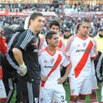 HACE 15 AÑOS, RIVER TOCÓ FONDO: EL DÍA EN QUE EL GIGANTE PAGÓ SUS PECADOS Y DESCENDIÓ AL NACIONAL B