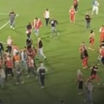 CUANDO EL FÚTBOL SE OLVIDA DE JUGAR Y LAS BARRAS DECIDEN HACER SU PROPIO PARTIDO